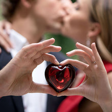 Load image into Gallery viewer, Baccarat Coeur Cupid Heart - from Holsten Jewelers